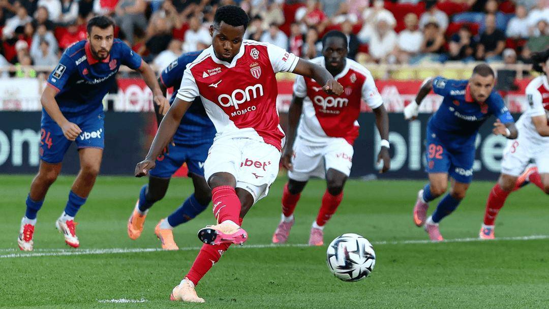 才加入争夺, 拉玛西亚时 才加入争夺, 拉玛西亚时