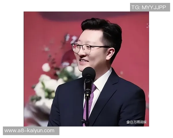 德云社副总烧饼：已挤进上流社会，娶了美娇妻，打高尔夫走世界范